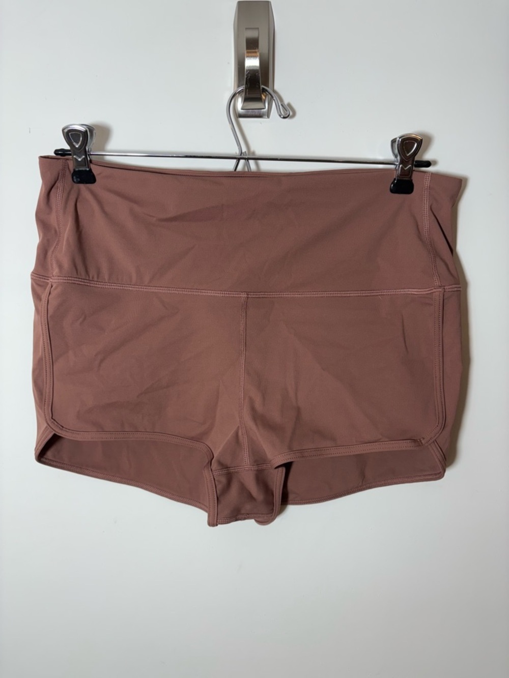 Vuori Women’s M Seascape Shorty Shorts Pink Activewear